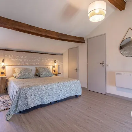 En Tuffeau Près De Saumur Avec Terrasse, Poêle à Bois Et Grandes Commodités - Fr-1-622-64 Casa de Férias Vaudelnay