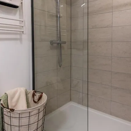 En Tuffeau Pres De Saumur Avec Terrasse, Poele A Bois Et Grandes Commodites - Fr-1-622-64 度假居