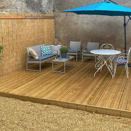 En Tuffeau Près De Saumur Avec Terrasse, Poêle à Bois Et Grandes Commodités - Fr-1-622-64 Casa de Férias Vaudelnay