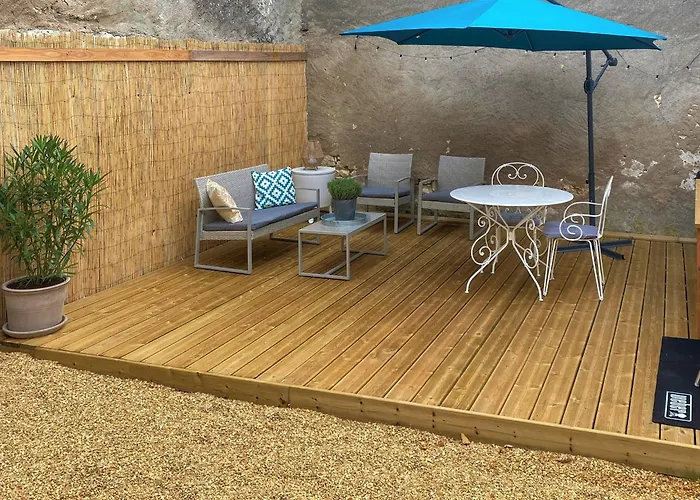 En Tuffeau Pres De Saumur Avec Terrasse, Poele A Bois Et Grandes Commodites - Fr-1-622-64 別荘 Vaudelnay